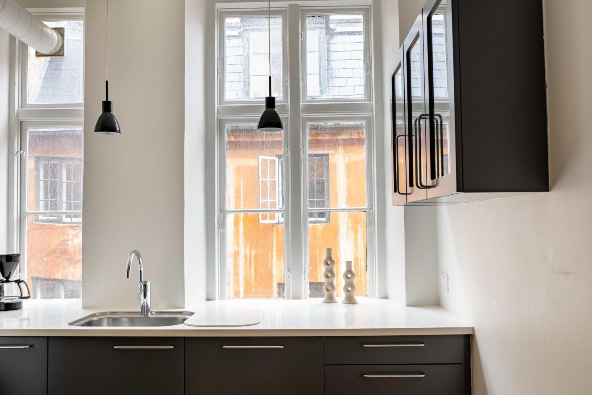 Rare 4Br Apartment W Unique Details In Cph City Copenhaga Exterior foto