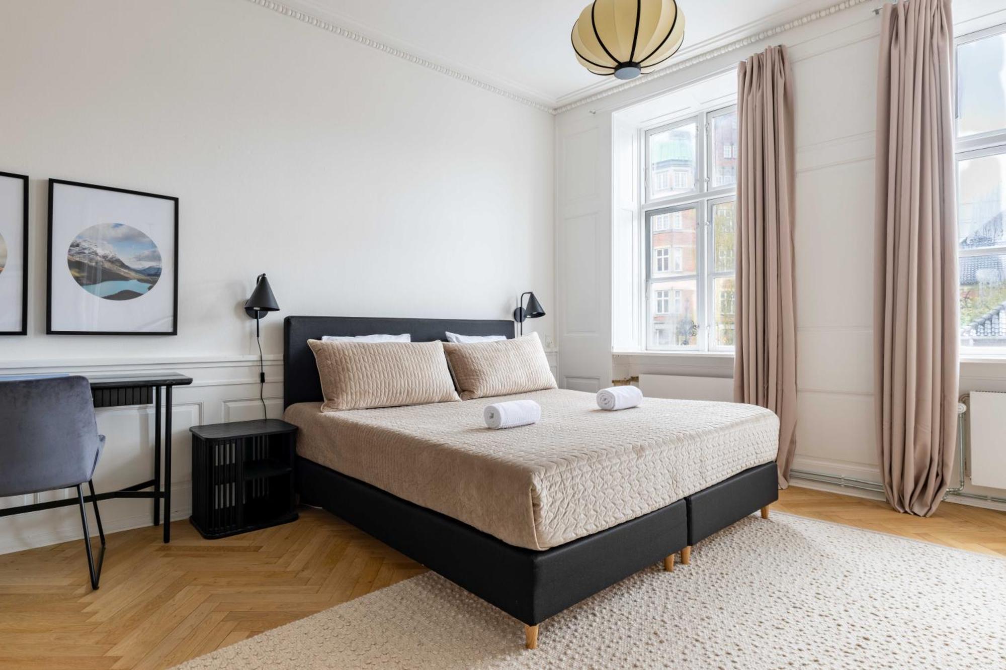 Rare 4Br Apartment W Unique Details In Cph City Copenhaga Exterior foto